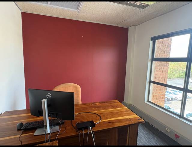 153M² OFFICE TO LET IN WESTVILLE
